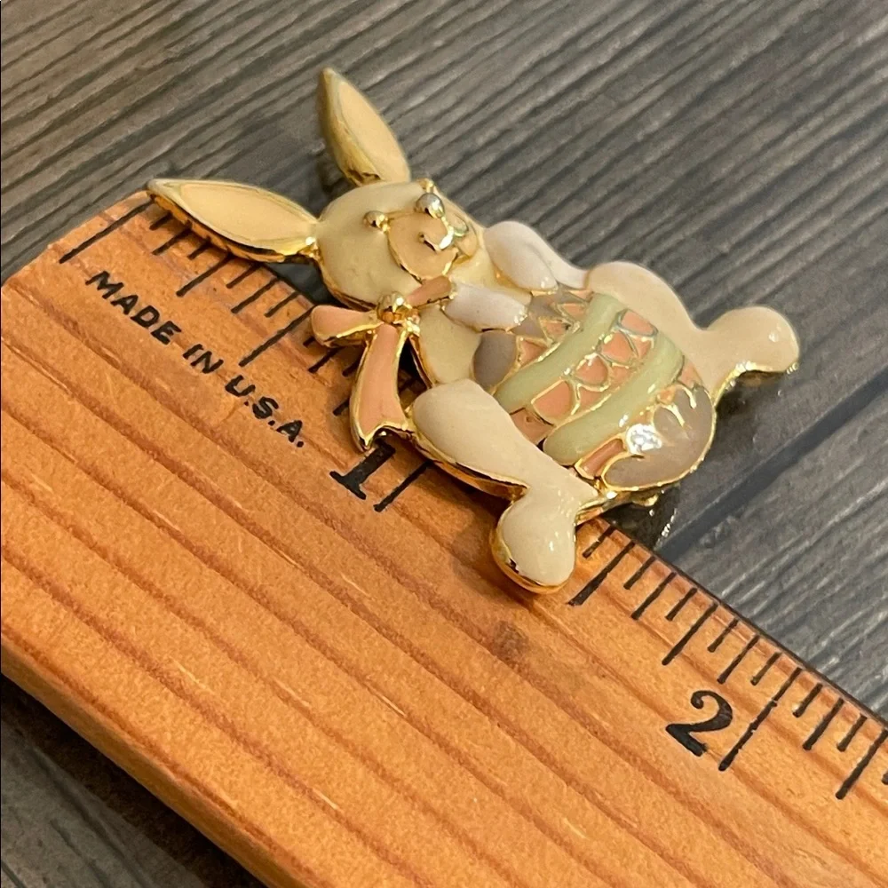 Vintage Steinmetz Gold-tone & Cream Enamel Bunny Brooch